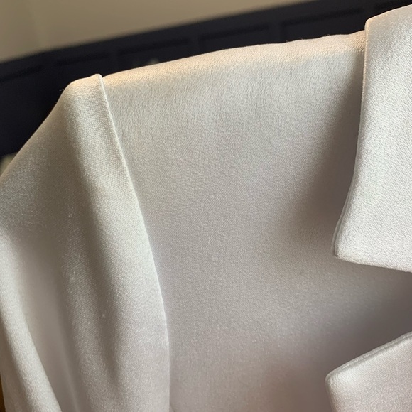 ALICE + OLIVIA Myra Notch Lapel Blazer Romper - Picture 16 of 16